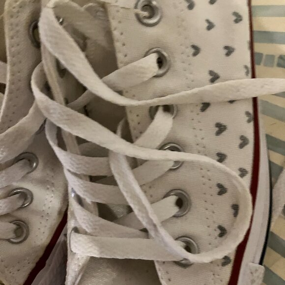 "I DO" CUSTOM CONVERSE SNEAKER - Picture 4 of 9